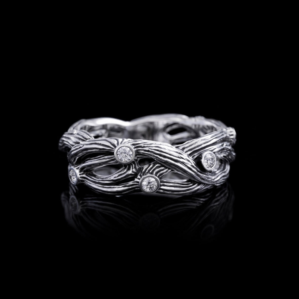 TWISTED RING