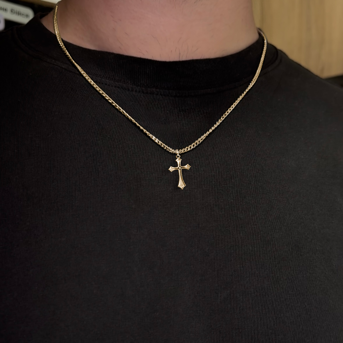 GOTHIC CROSS PENDANT