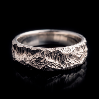MOUNTAINS BAND RING