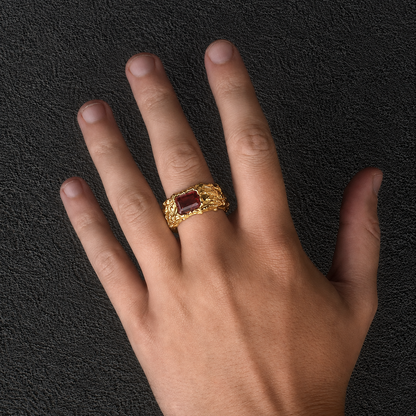 MOLTEN GARNET RING