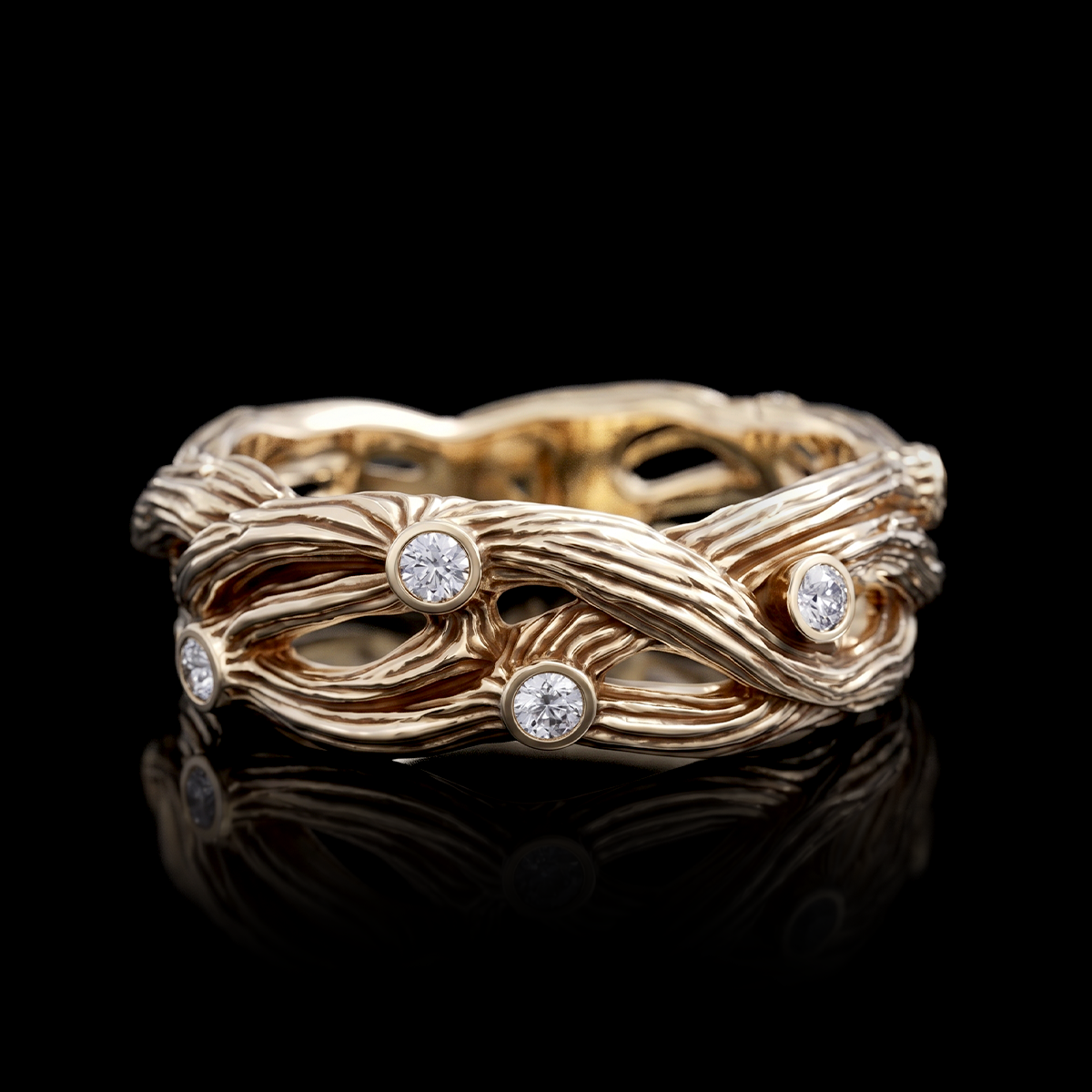 TWISTED RING
