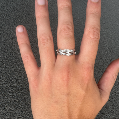 TWISTED RING