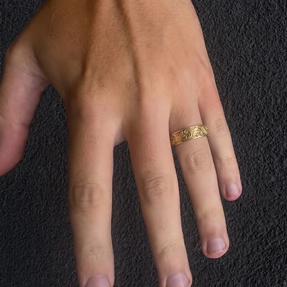 ORNAMENTAL VINE RING