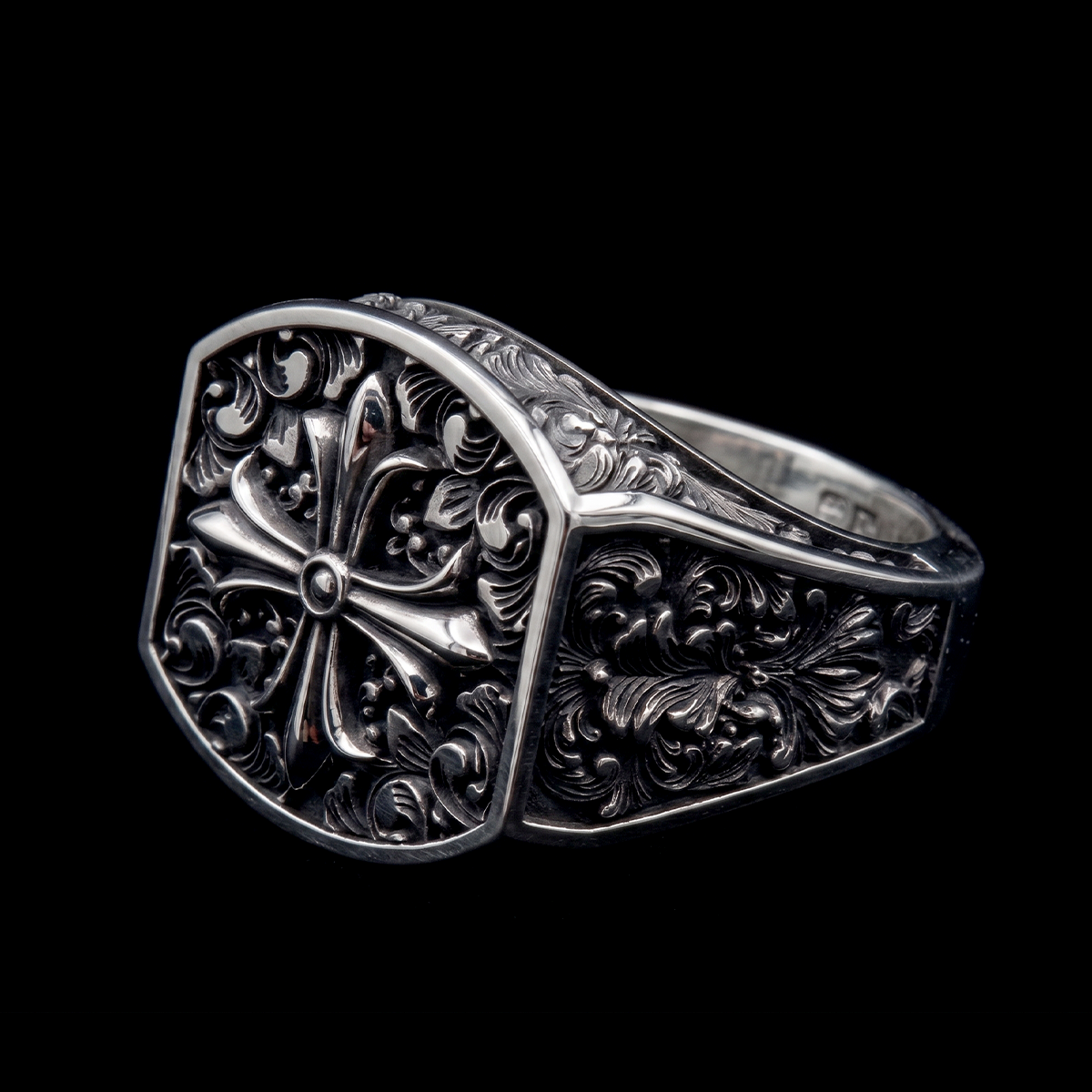 ORNATE CROSS SIGNET RING