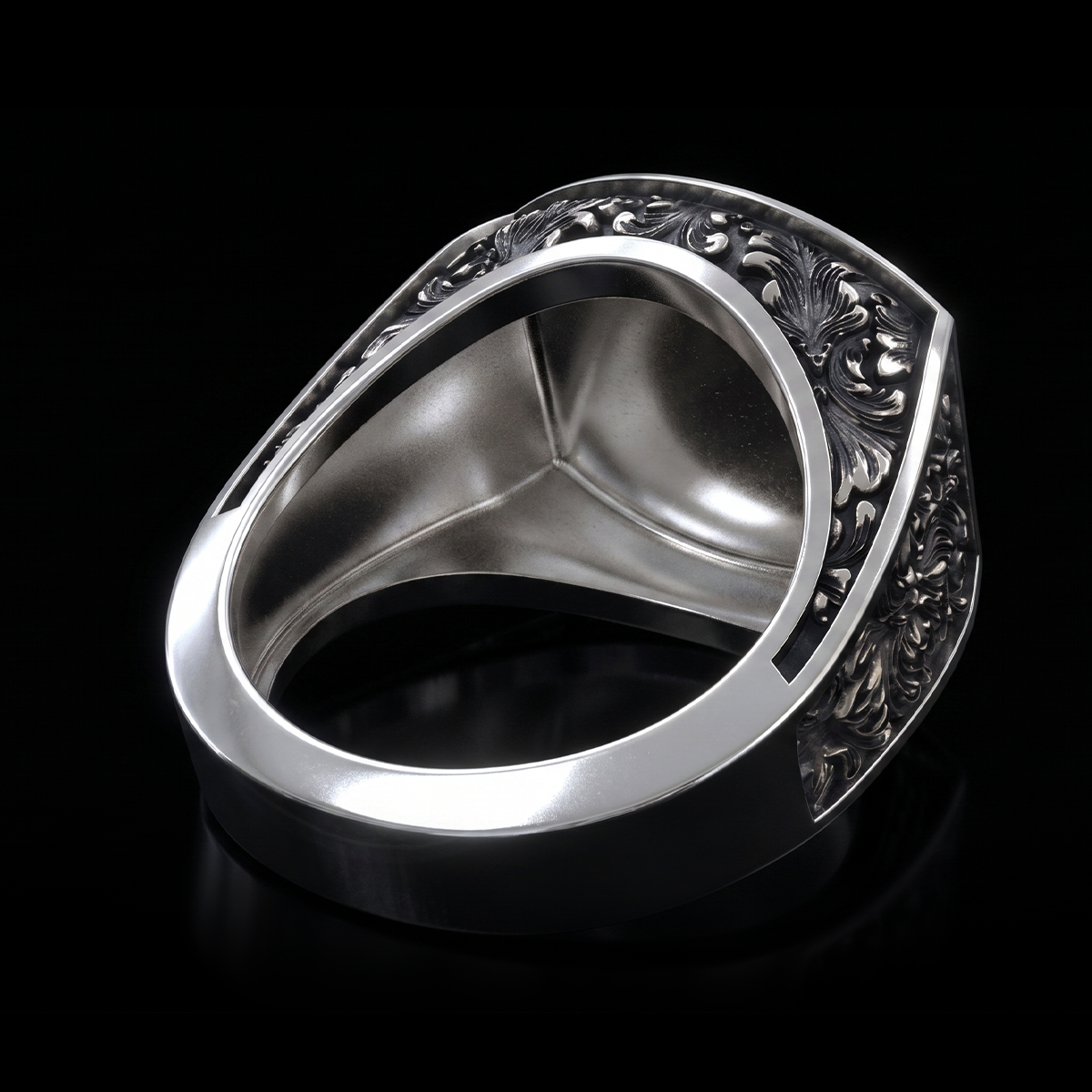 ORNATE CROSS SIGNET RING