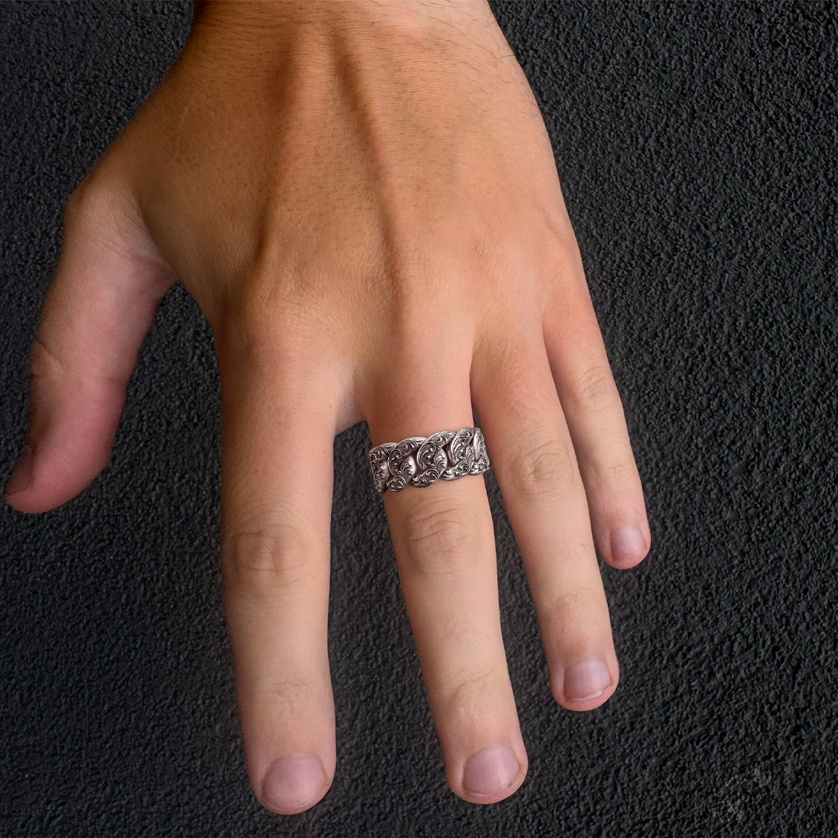 ORNATE CUBAN CHAIN RING
