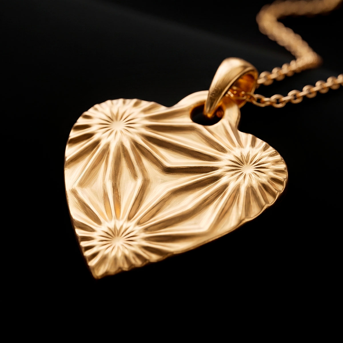 RADIANT HEART PENDANT