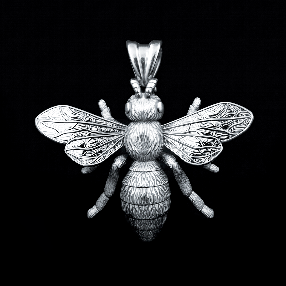 BEE PENDANT