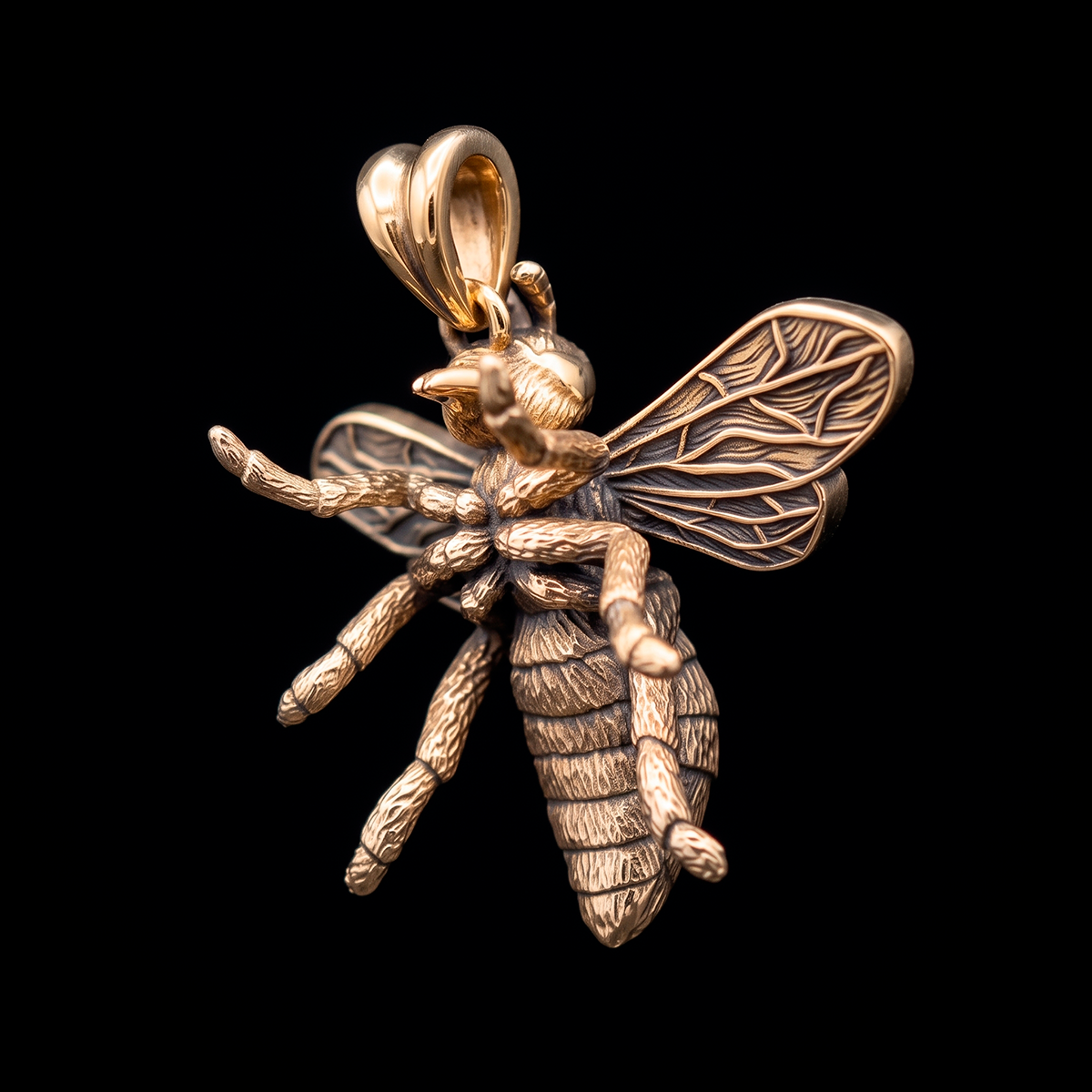 BEE PENDANT