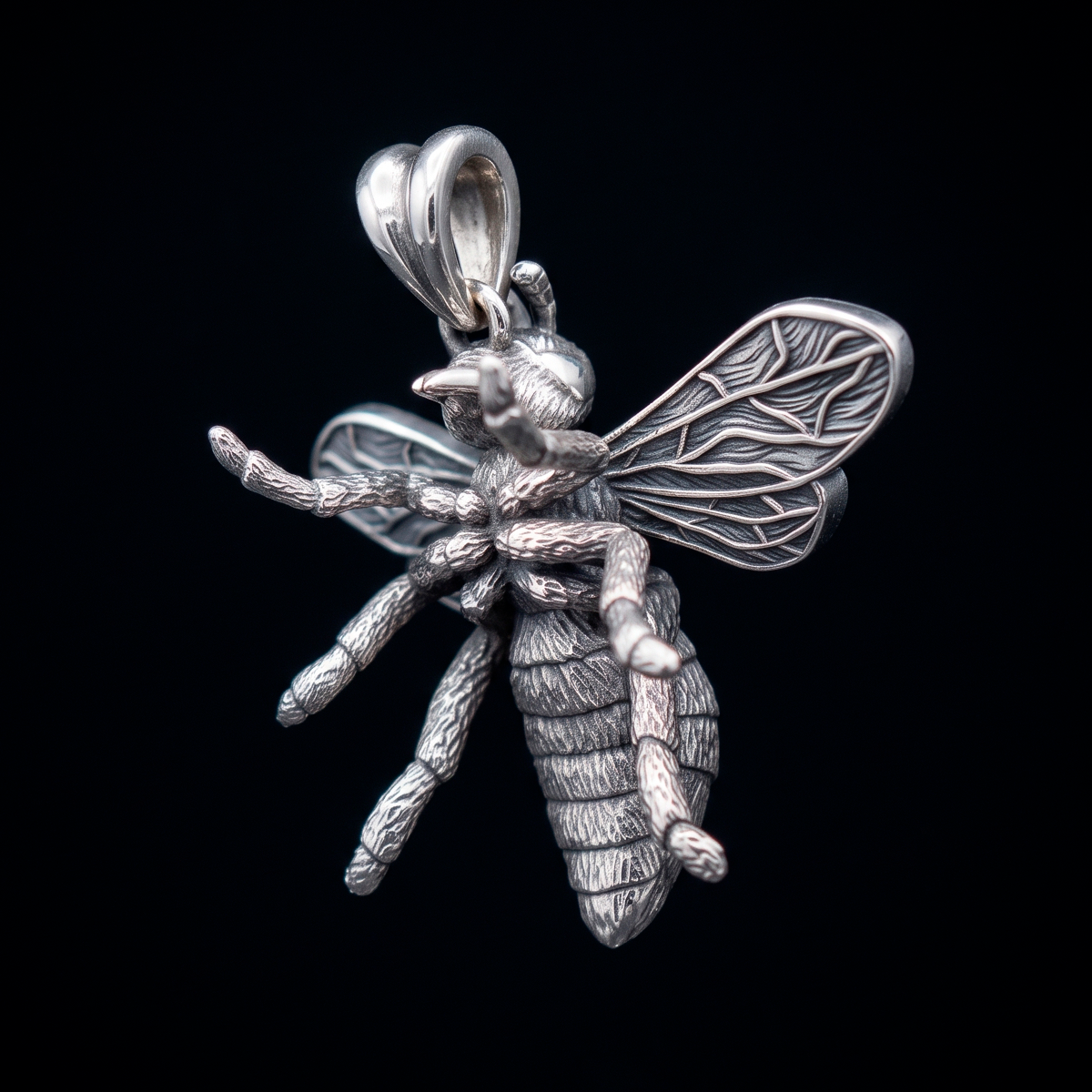 BEE PENDANT