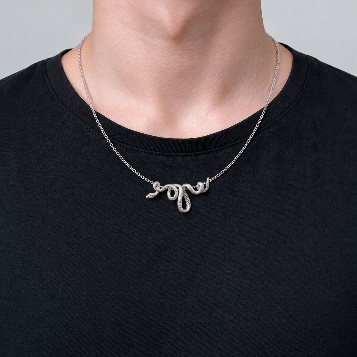 ANACONDA NECKLACE