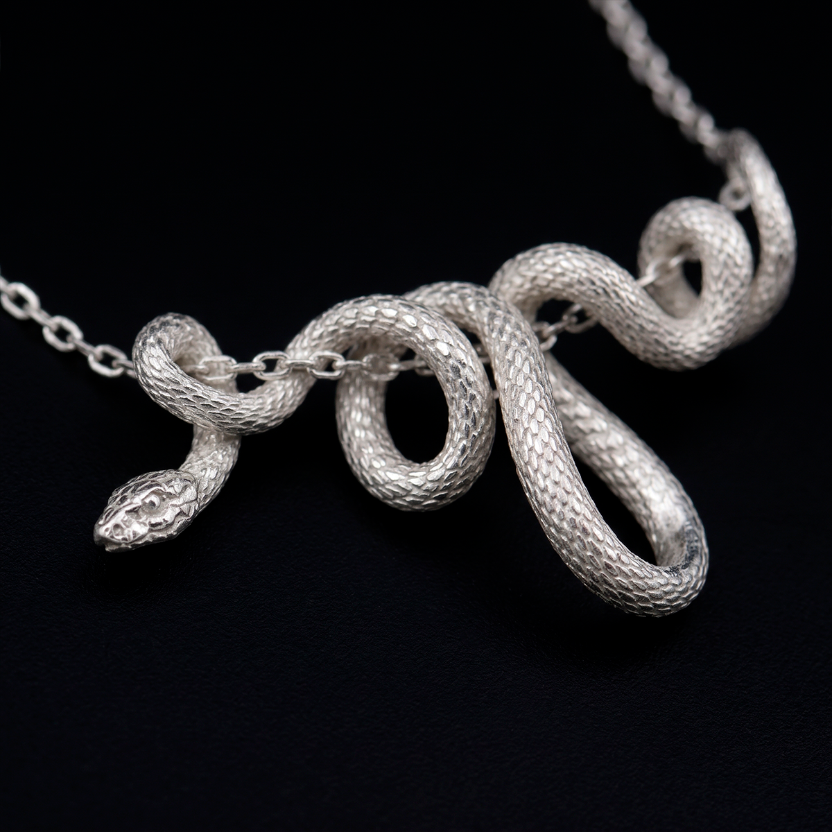 ANACONDA NECKLACE