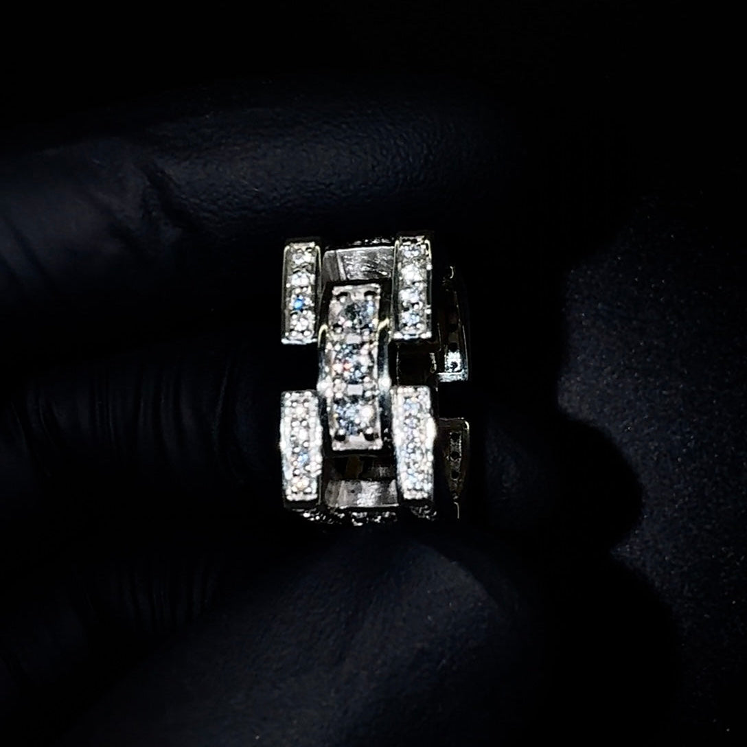 CHUNKY DIAMOND SILVER RING