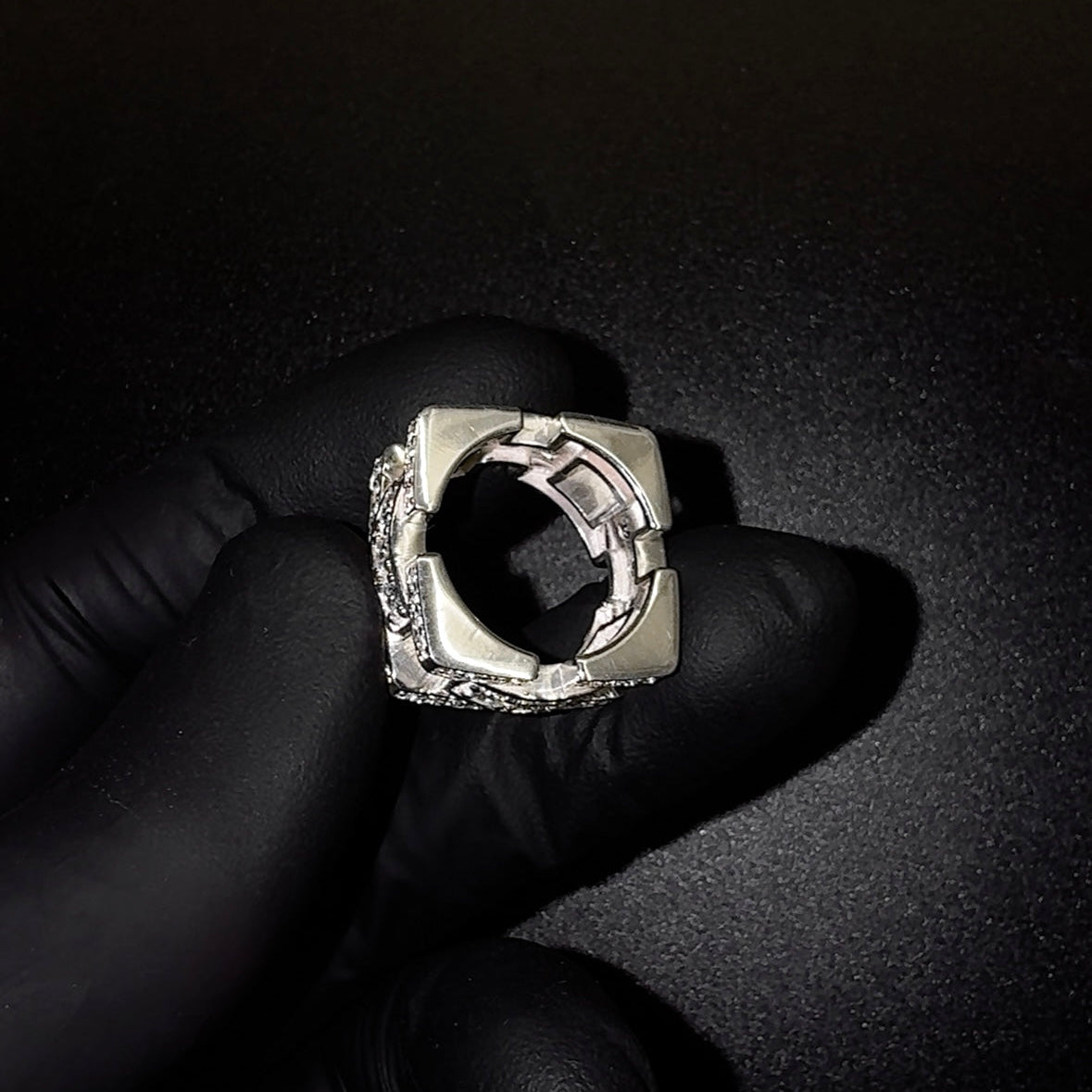 CHUNKY DIAMOND SILVER RING