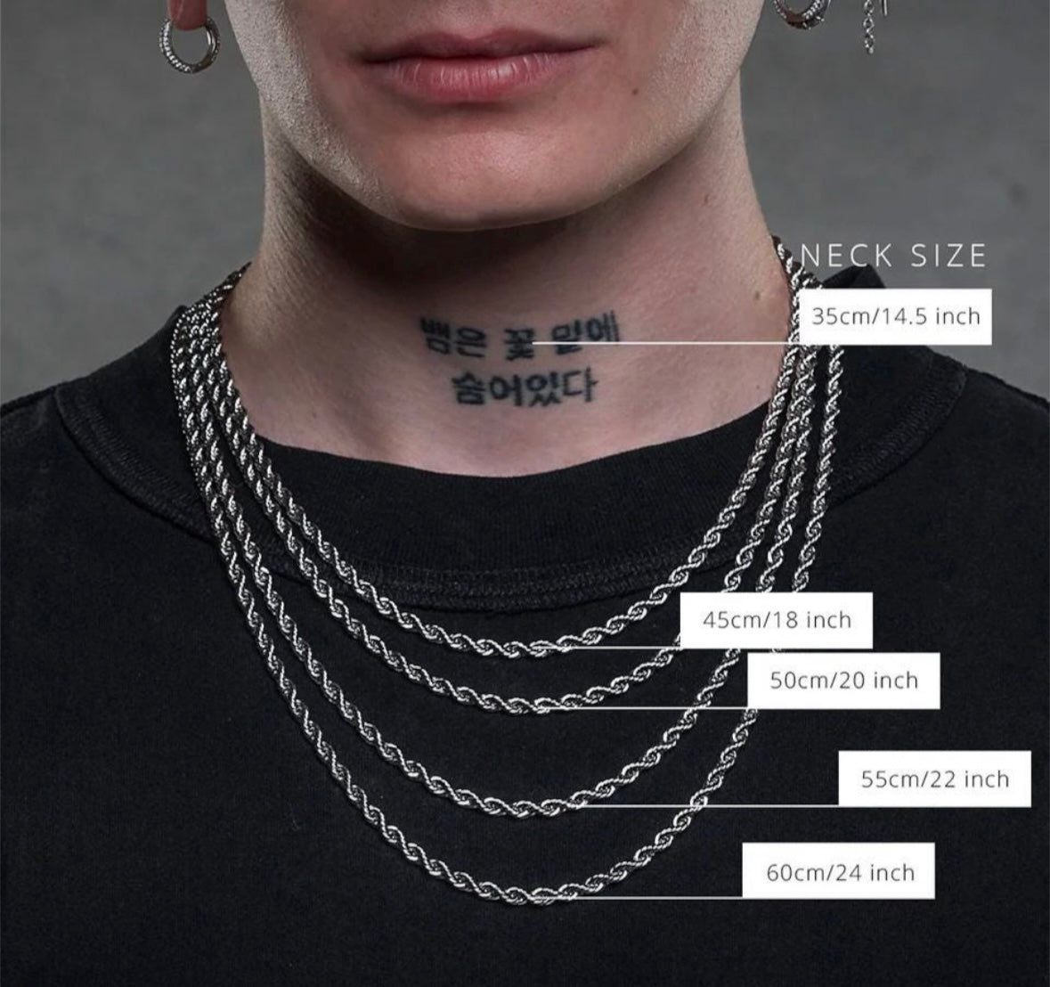 ANACONDA NECKLACE